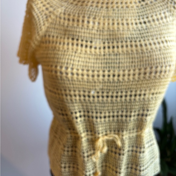 Gorgeous Vintage Yellow Crochet Skirt and Top Set - Picture 5 of 11